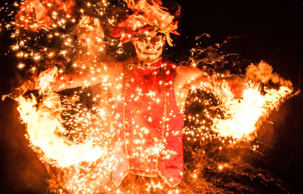 hire day of the dead fire show
